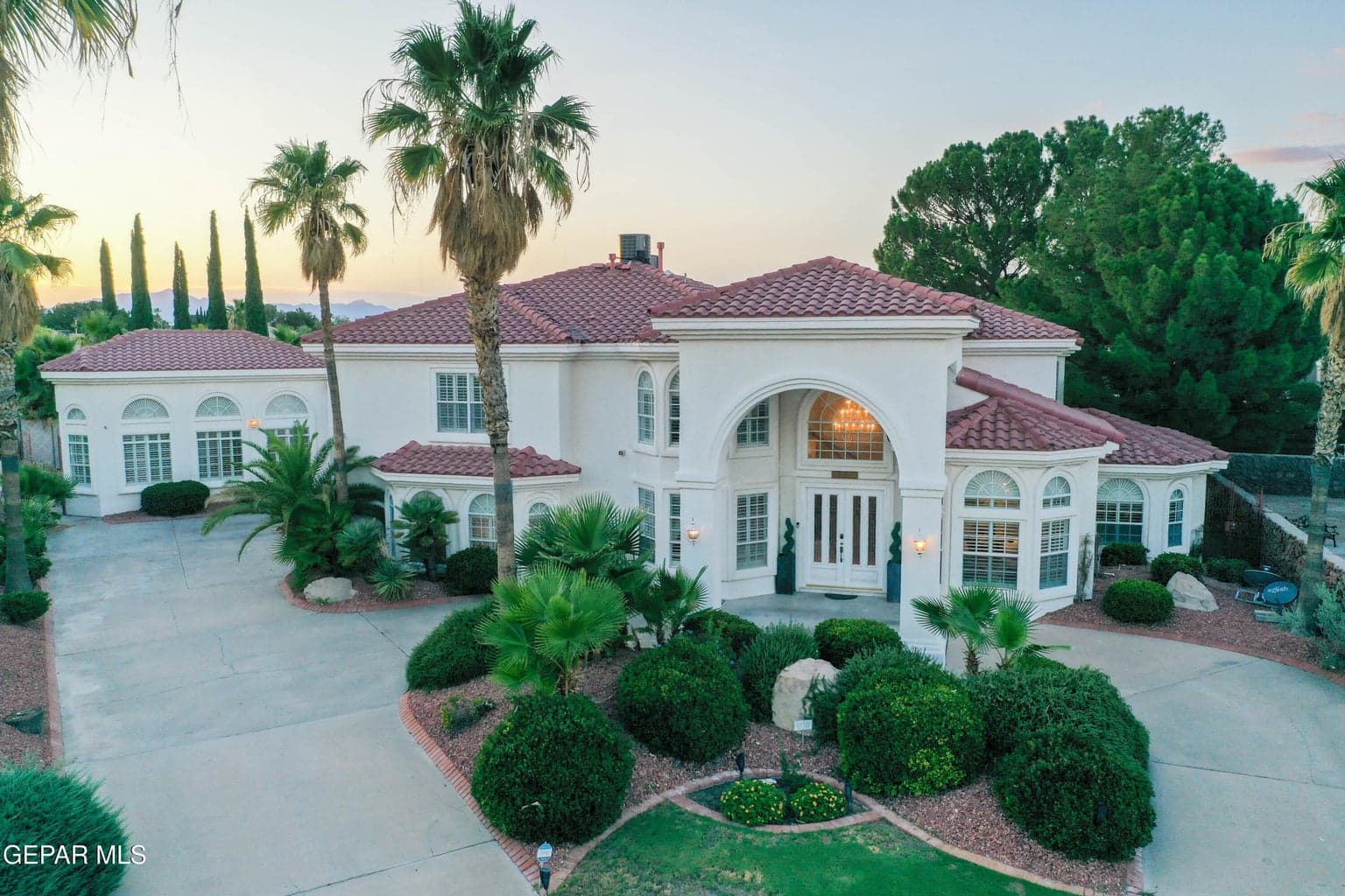 2033 PASEO DEL PRADO Drive
