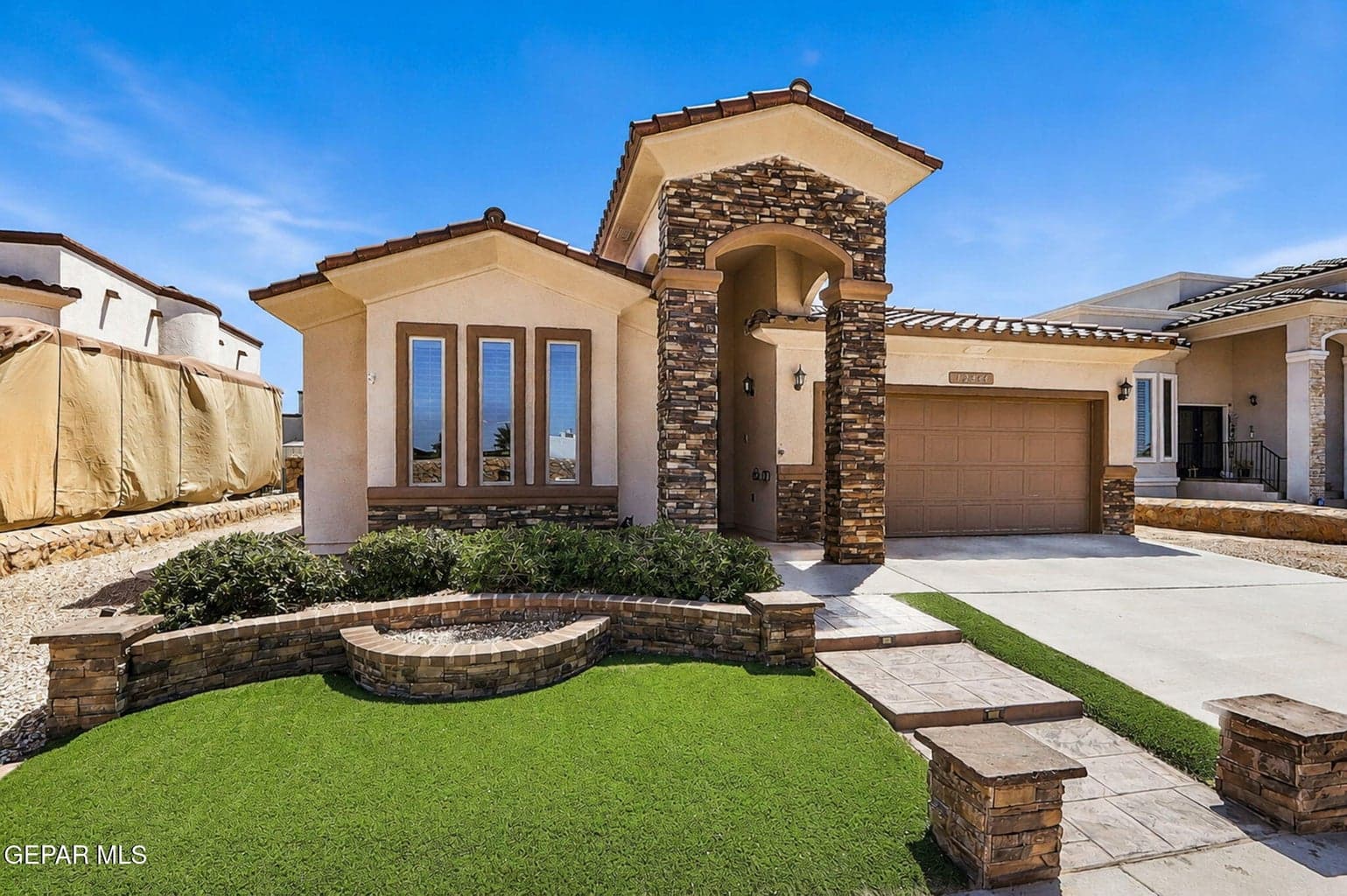14-web-or-mls-Exterior14