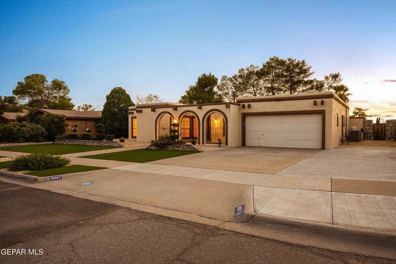 6957 Granero Dr-3
