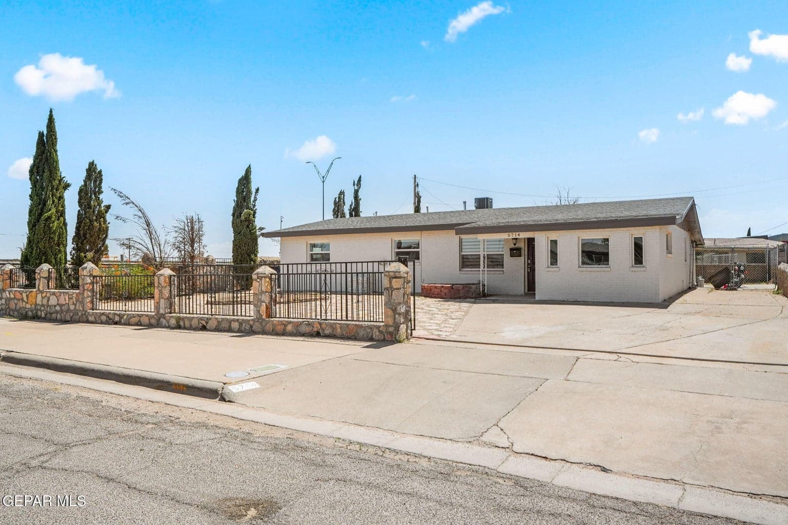 5714 Elkton Way-3