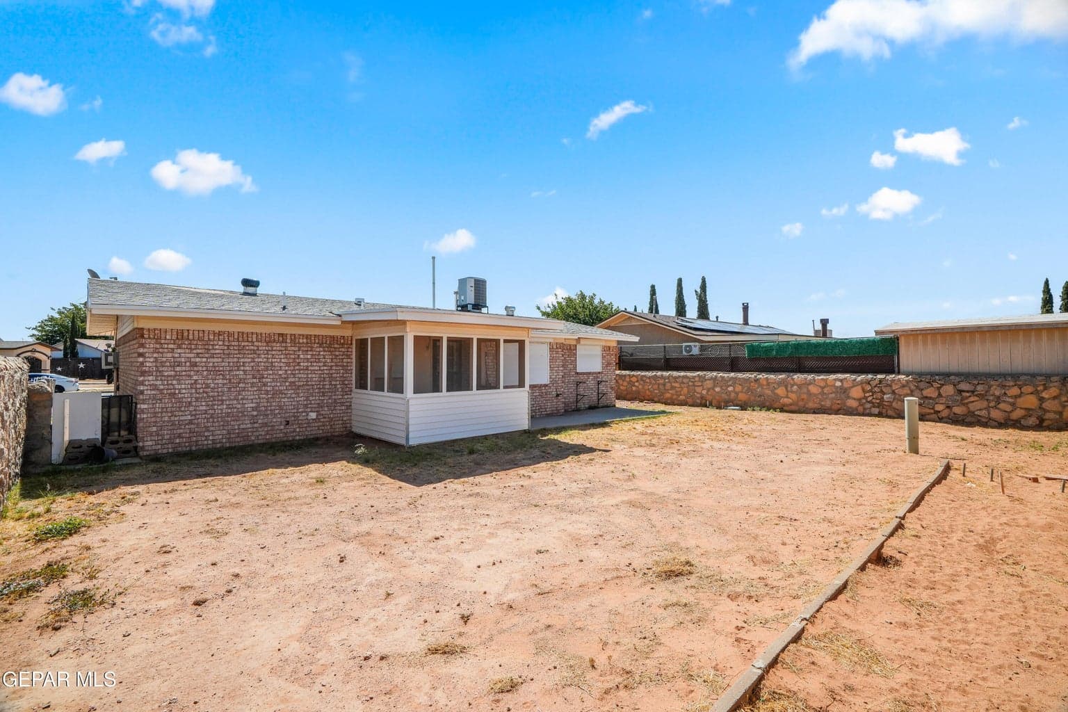5309 Plainview Dr-29