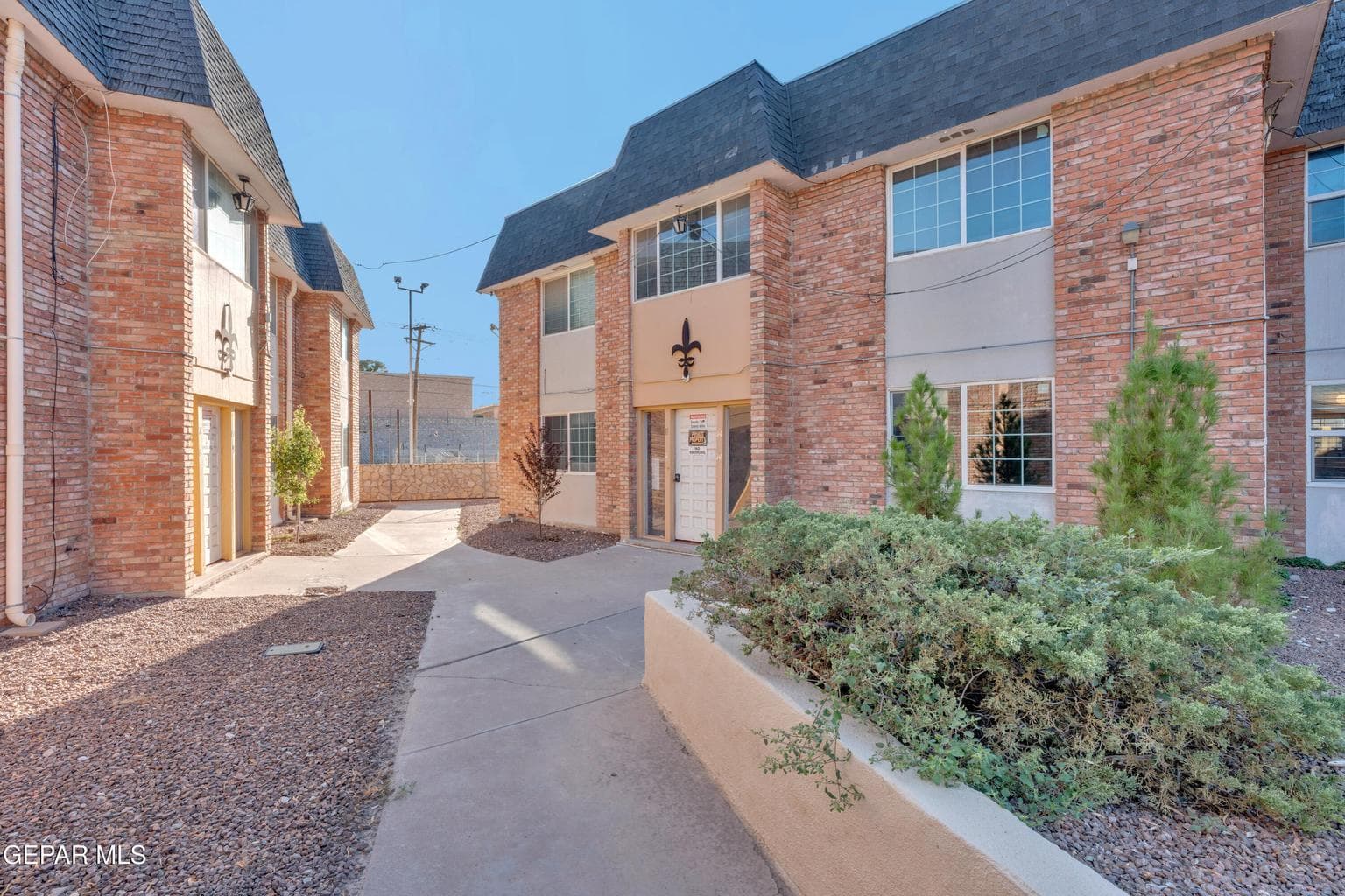 333 Eubank Court 14b