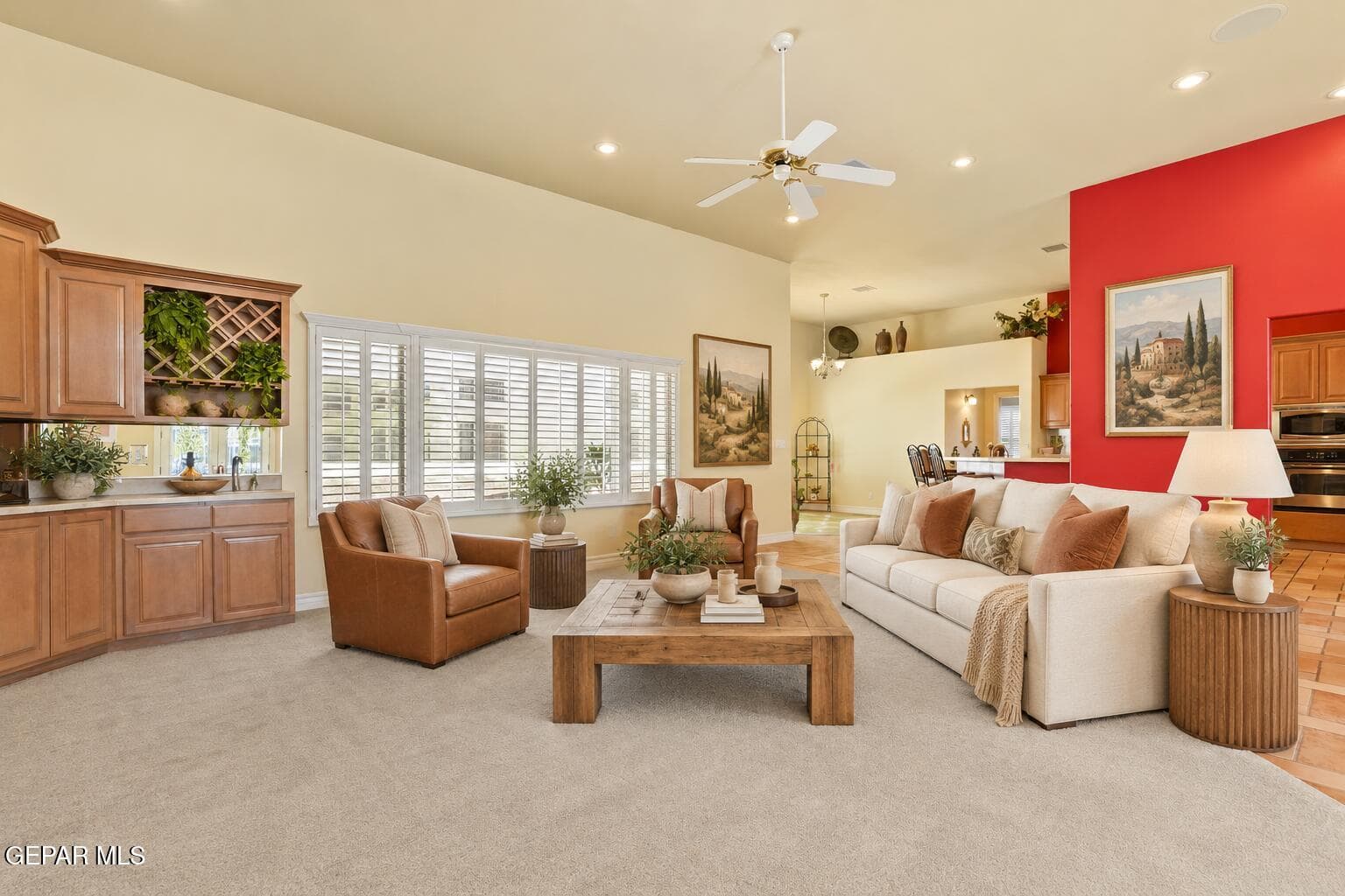 02-family-room-mediterranean