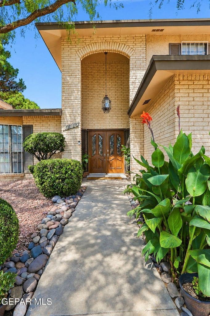 6-web-or-mls-Exterior6