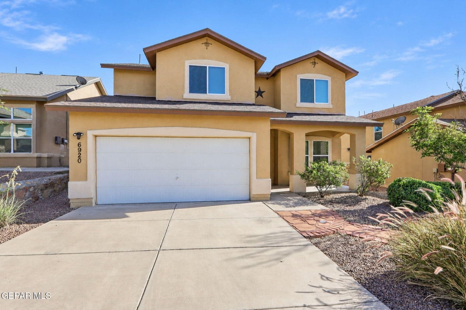 6920 CACTUS THRUSH Drive