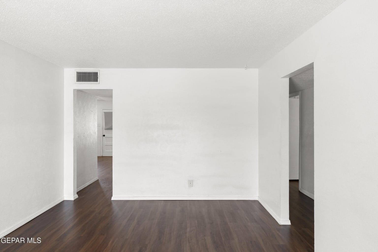 5409-Edmonton-MLS-Camera-Guy-4