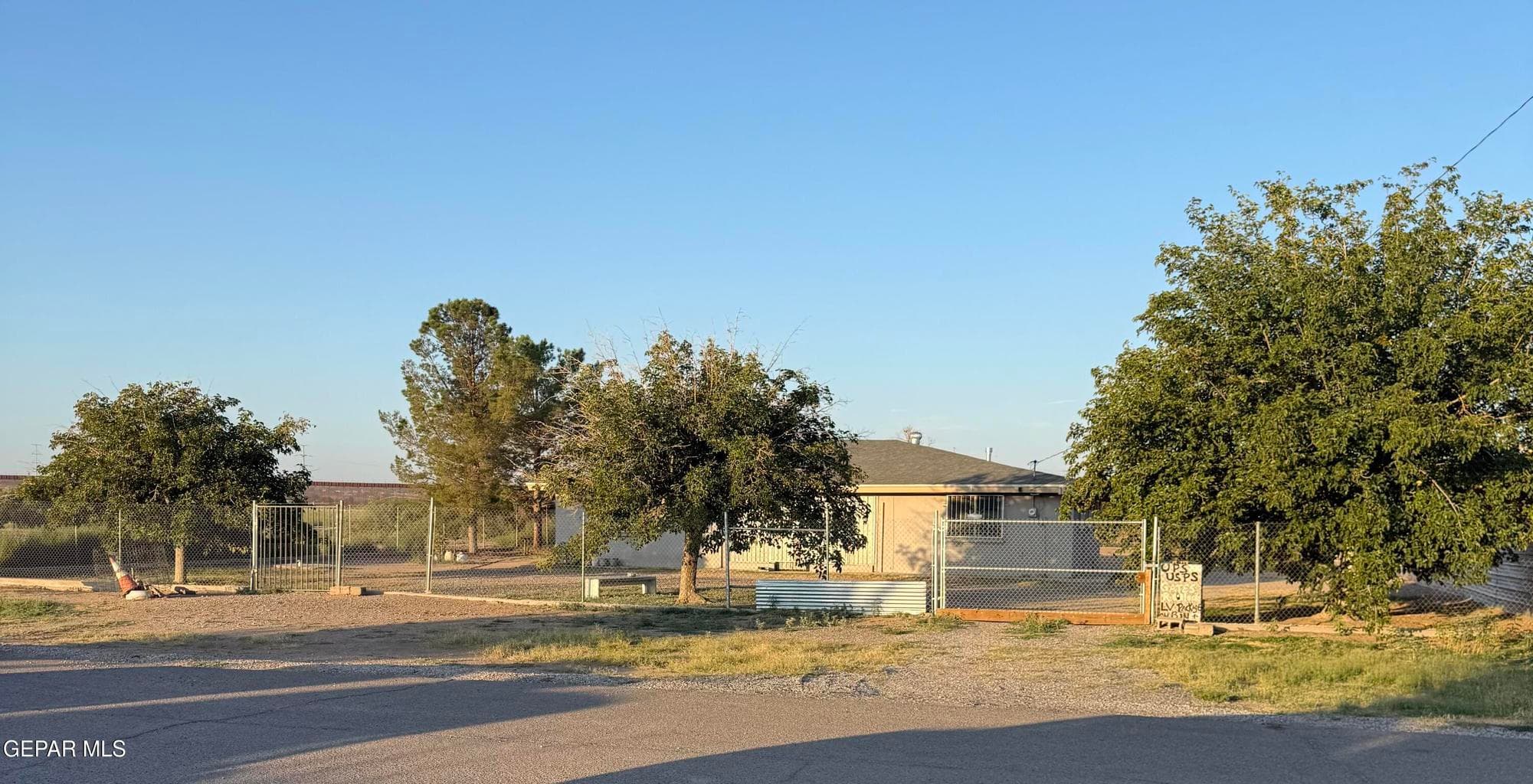 11651 RIVERSIDE