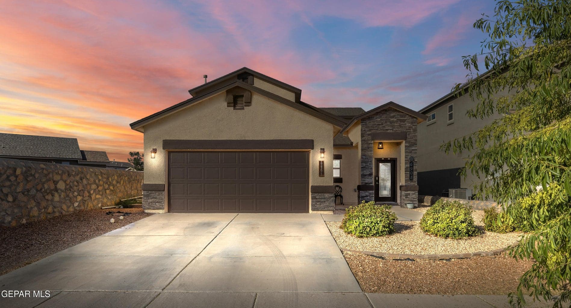 Photo of 6908 COPPER TOWN Drive