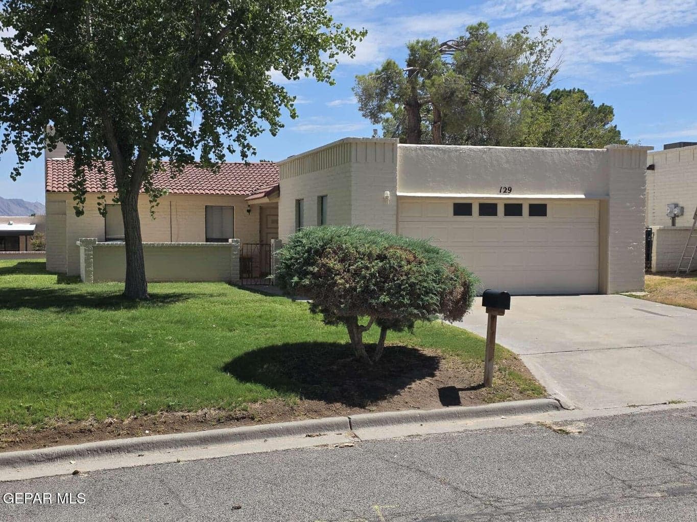 129 JEWELED MESA Drive