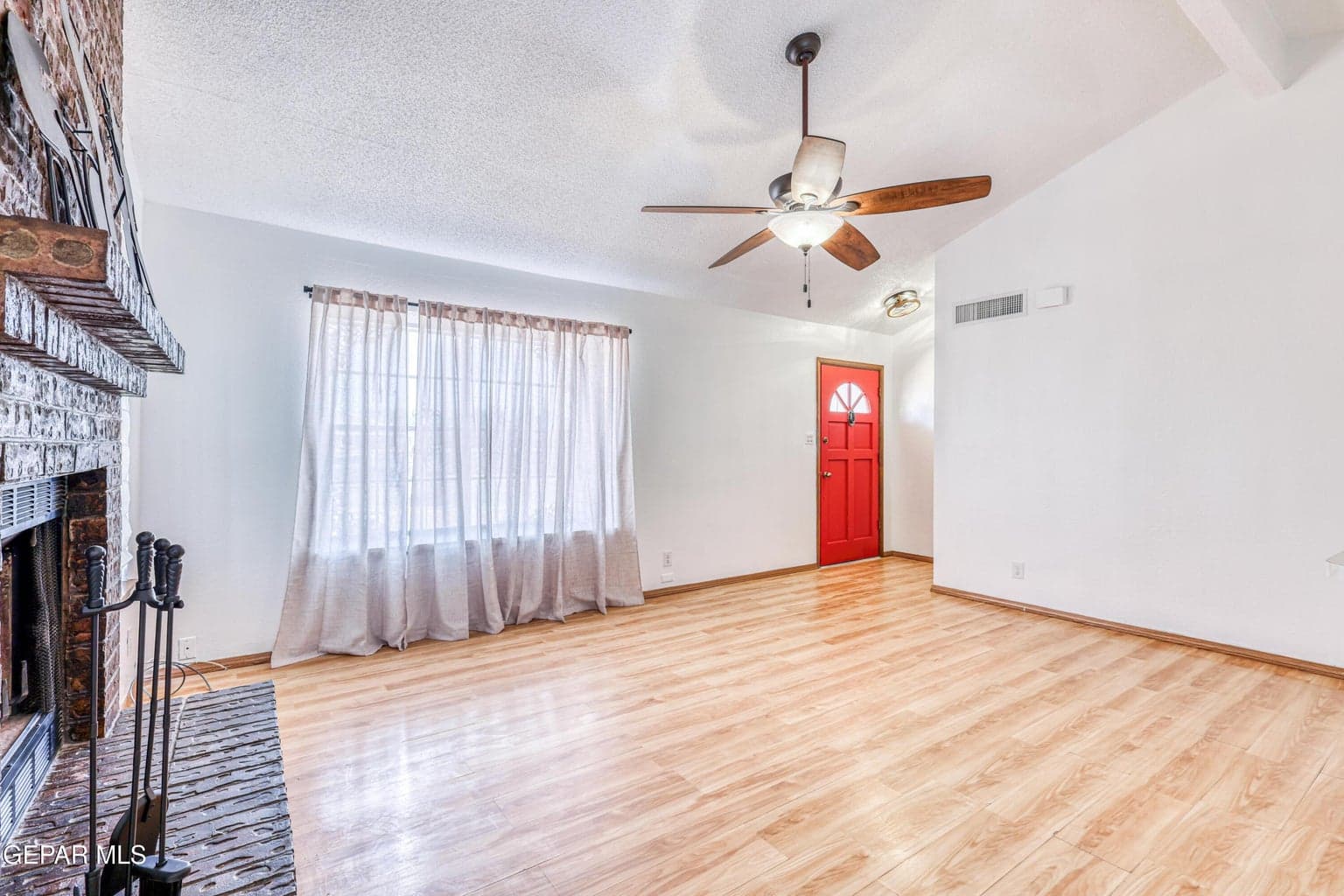 362A2907_HDR