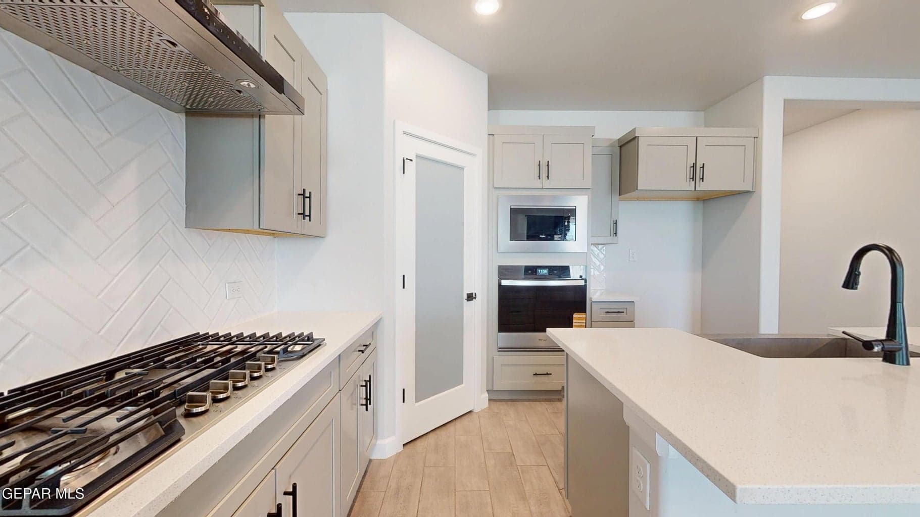 C3 - KITCHEN
