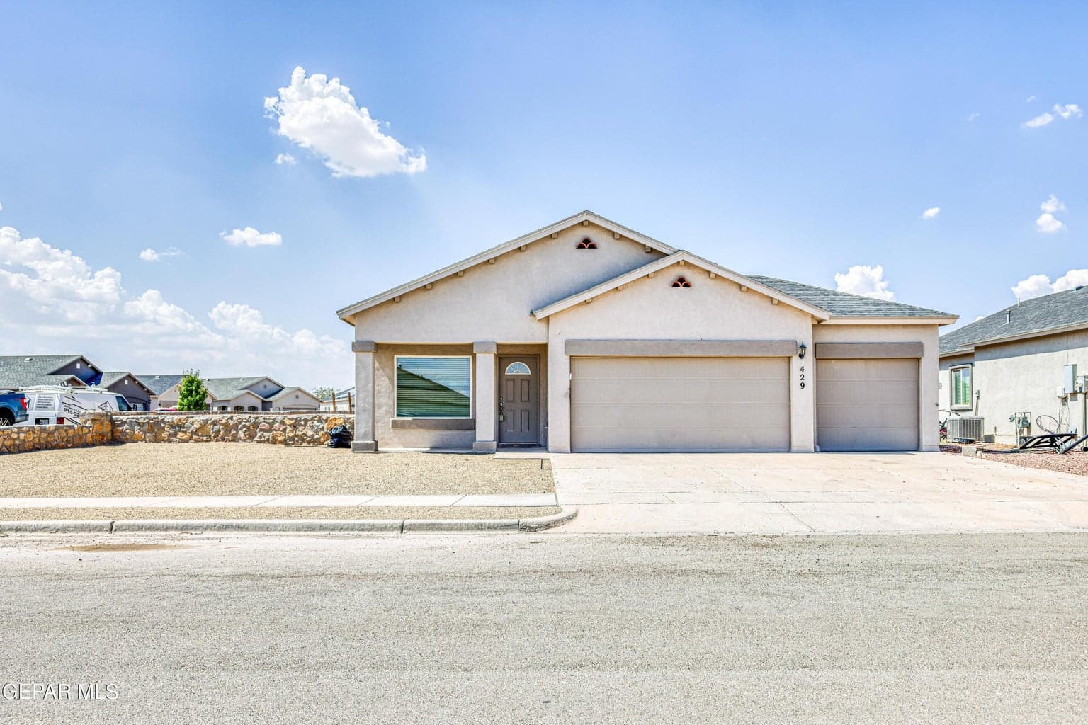 429 VILLA YSLETA