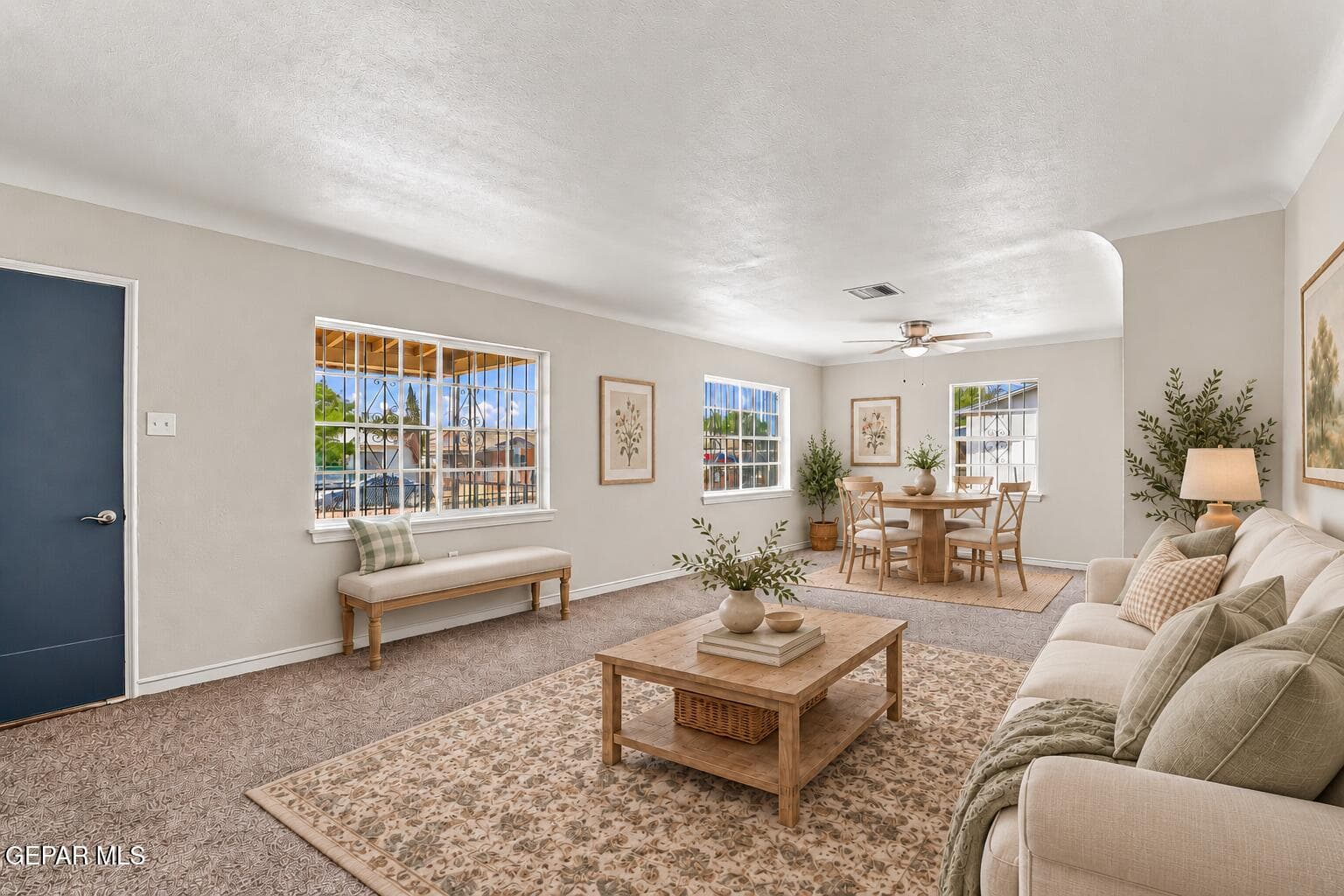 4-Living Room_
