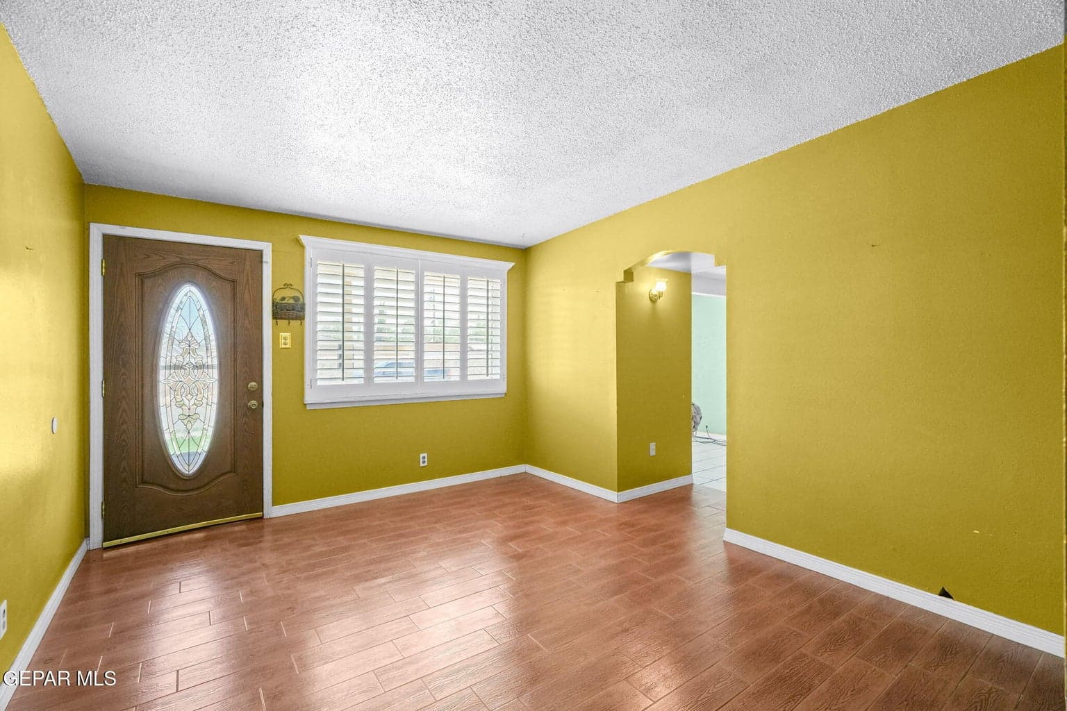 537 Gilmore Way-5