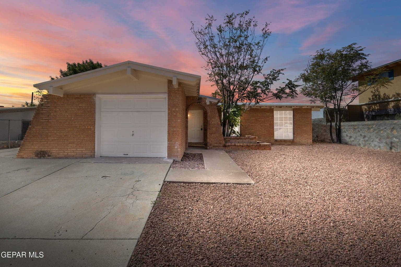 Photo of 10512 ALBUM Avenue
