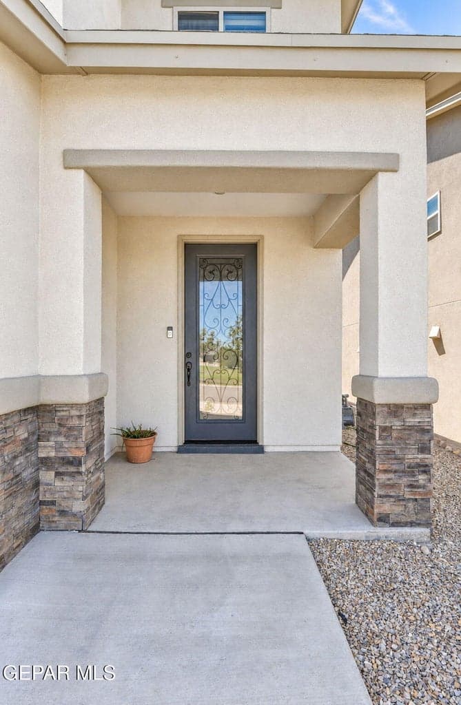 1-web-or-mls-Exterior_1