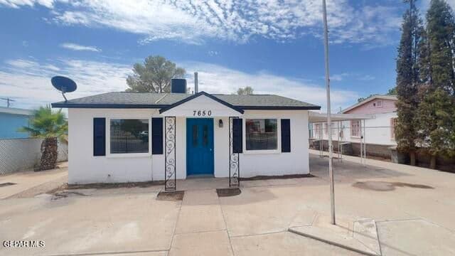 7650 HACIENDA Avenue