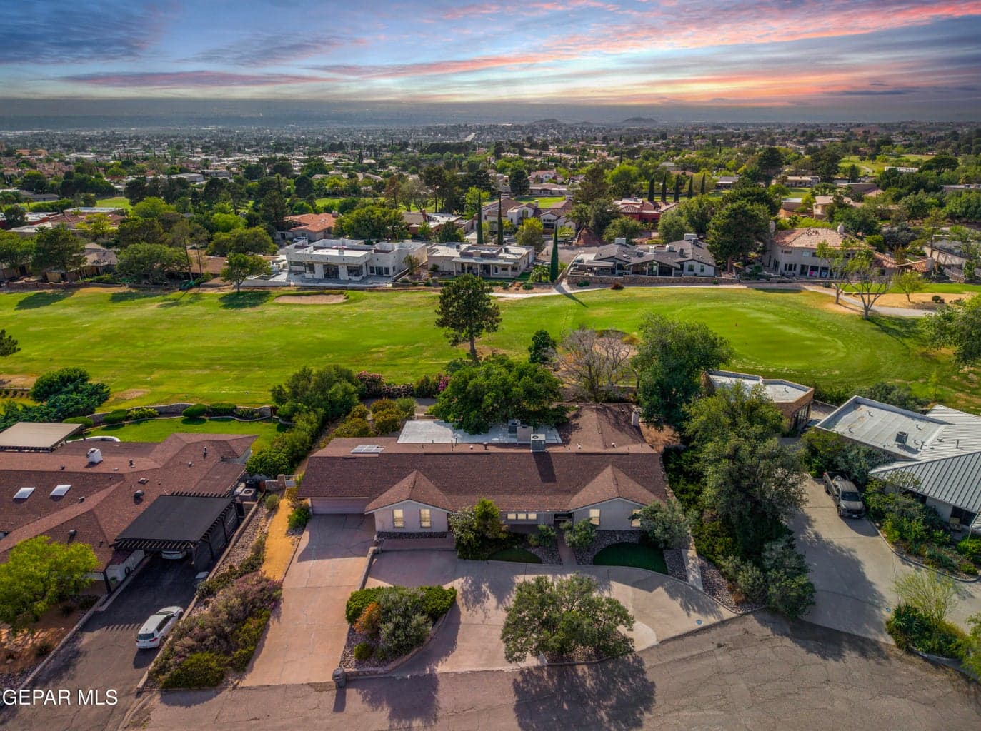 Location & Lot are everything.