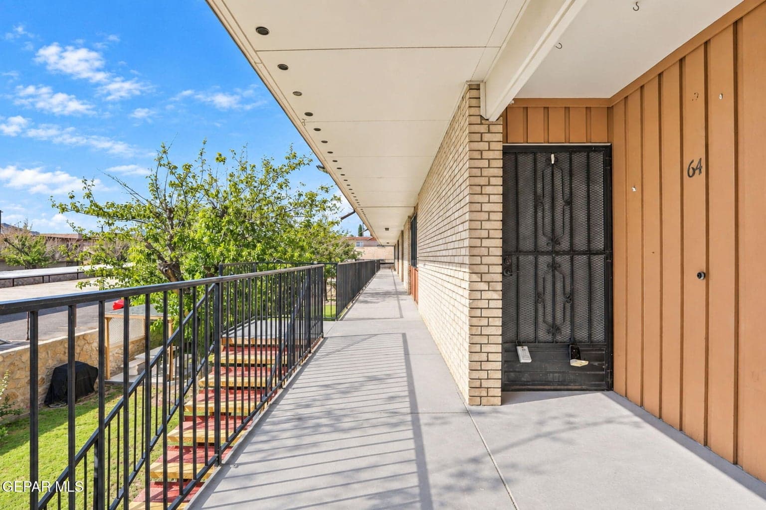 6400 EDGEMERE Boulevard 64