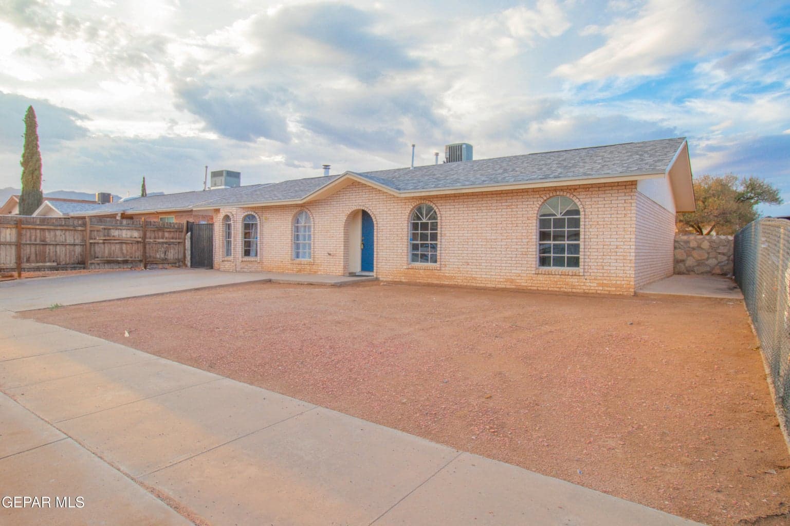 5525 VAN HORN Drive