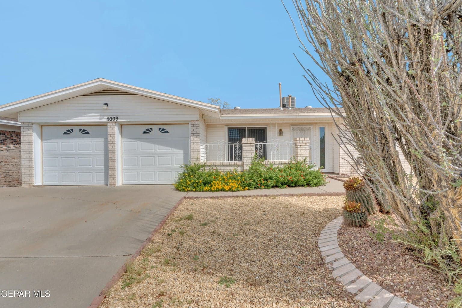 5009 MCCORMICK Lane