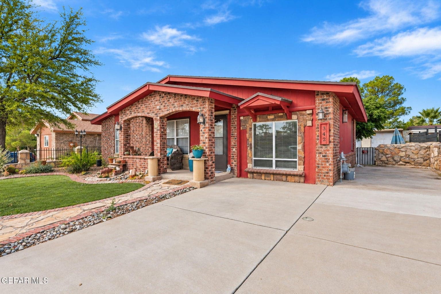 Photo of 342 BARREL CACTUS Drive
