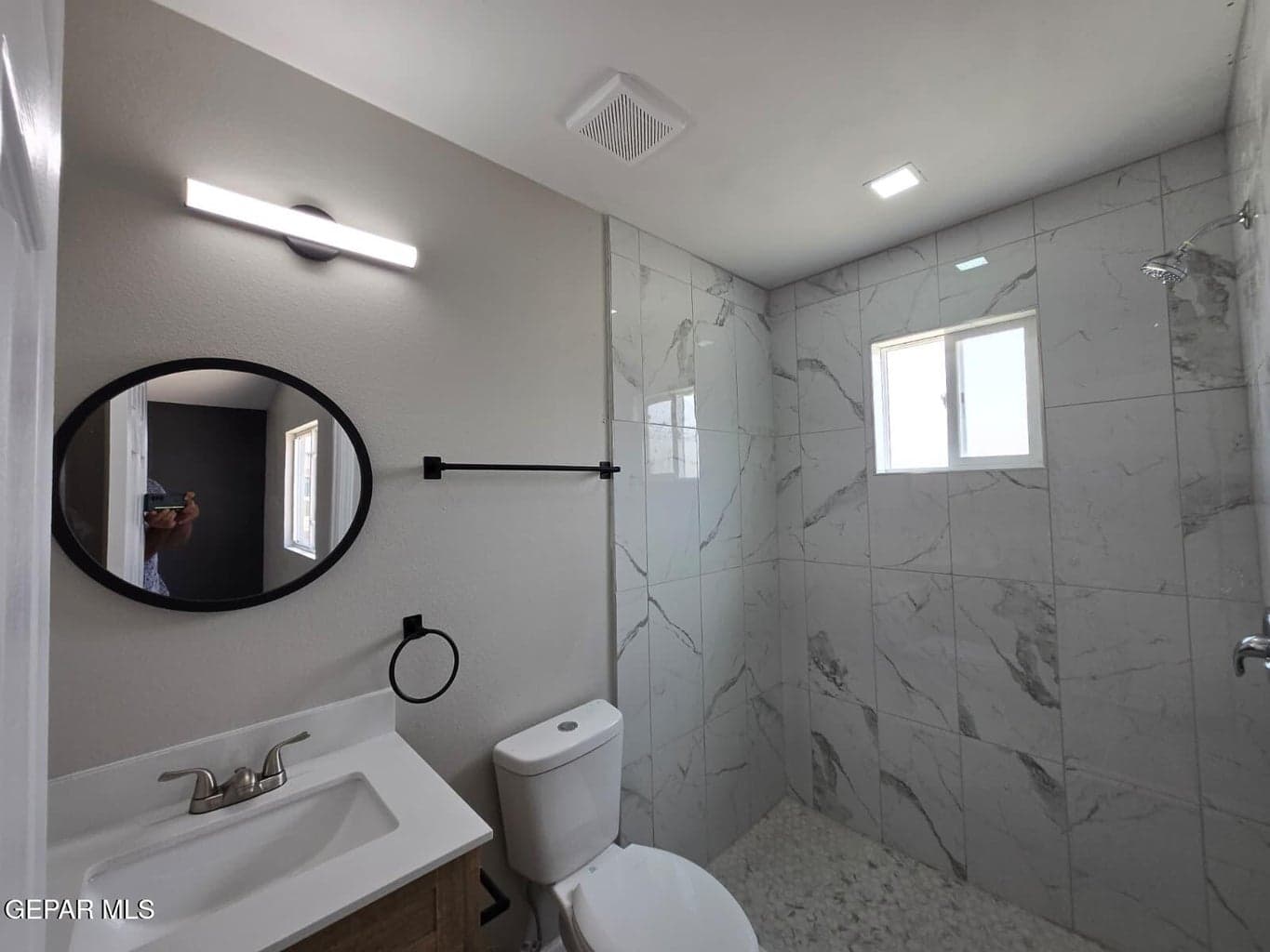 bathroom_pic