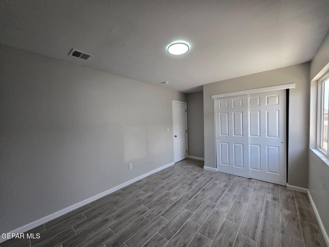bedroom_pic