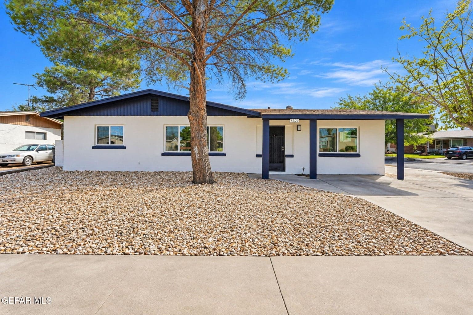 2-web-or-mls-Exterior_2
