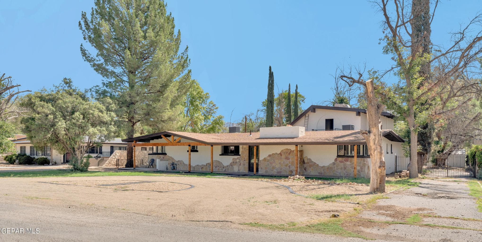 Photo of 5116 CAMINO DE LA VISTA Drive