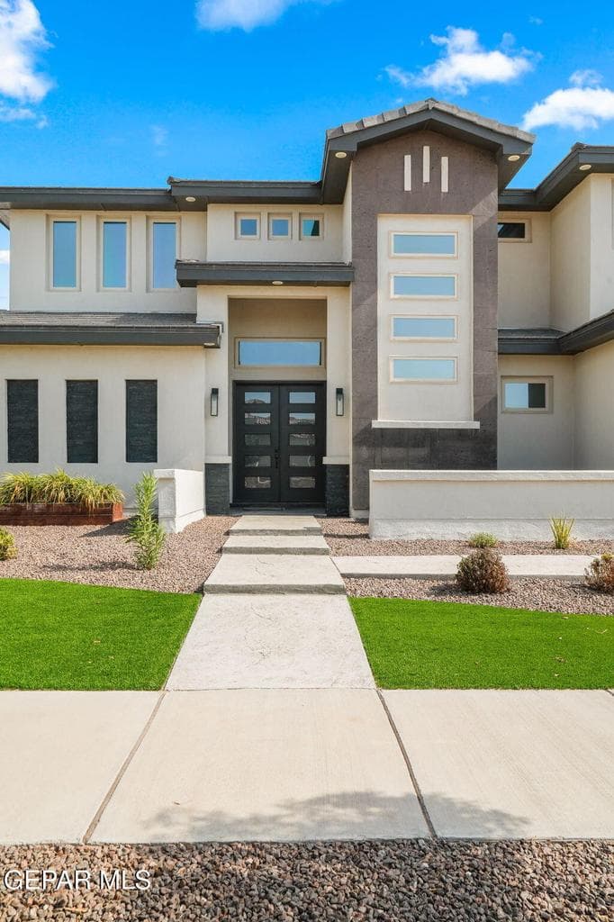 12400 Freshwater Dr-4