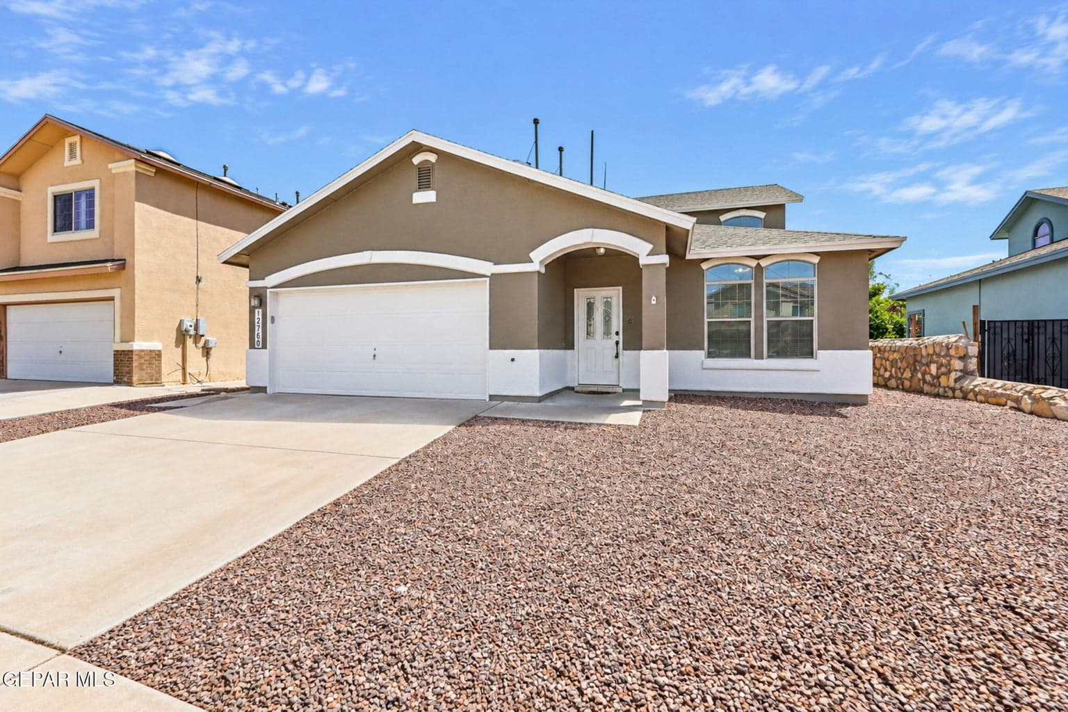 3-web-or-mls-Exterior_3