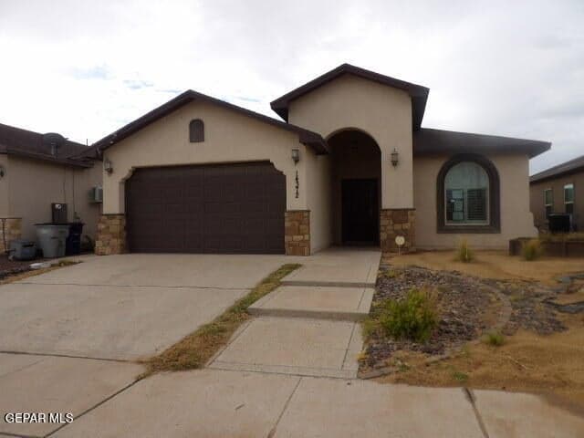 Photo of 14372 JONATHAN K MOLINA Court