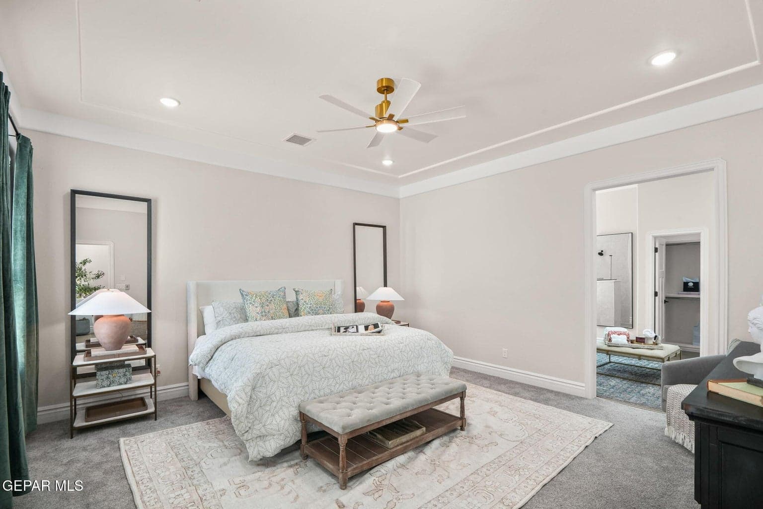 536 Paseo De La Reina-16