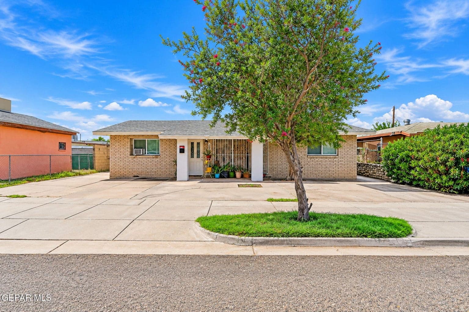 8-web-or-mls-Exterior_8