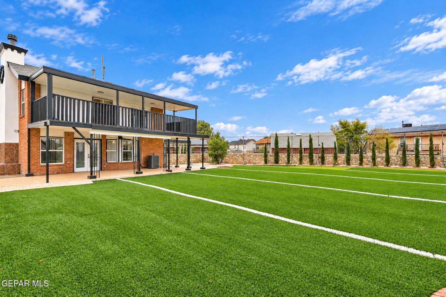 3-web-or-mls-Exterior_3