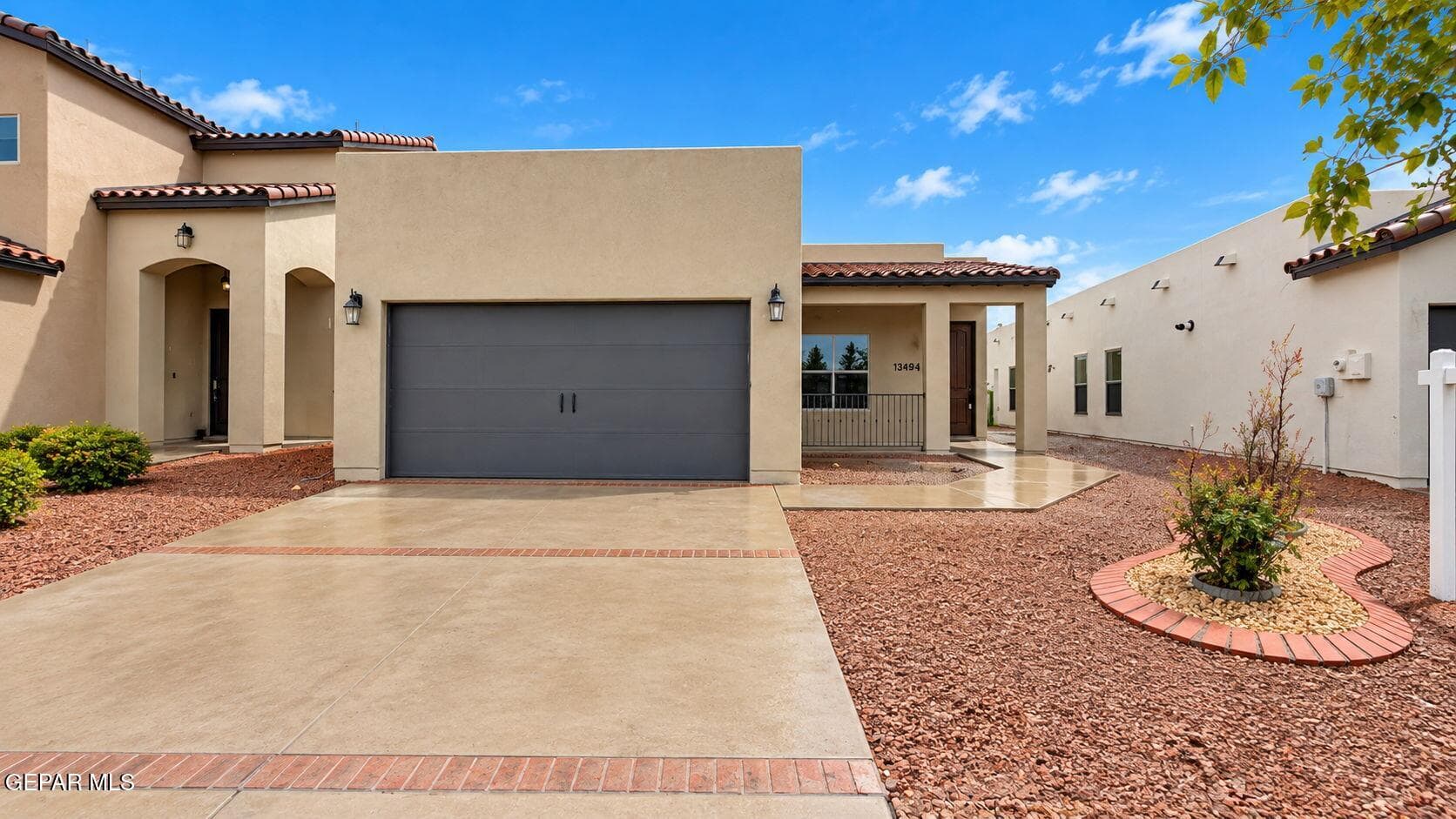 38-web-or-mls-Exterior_6