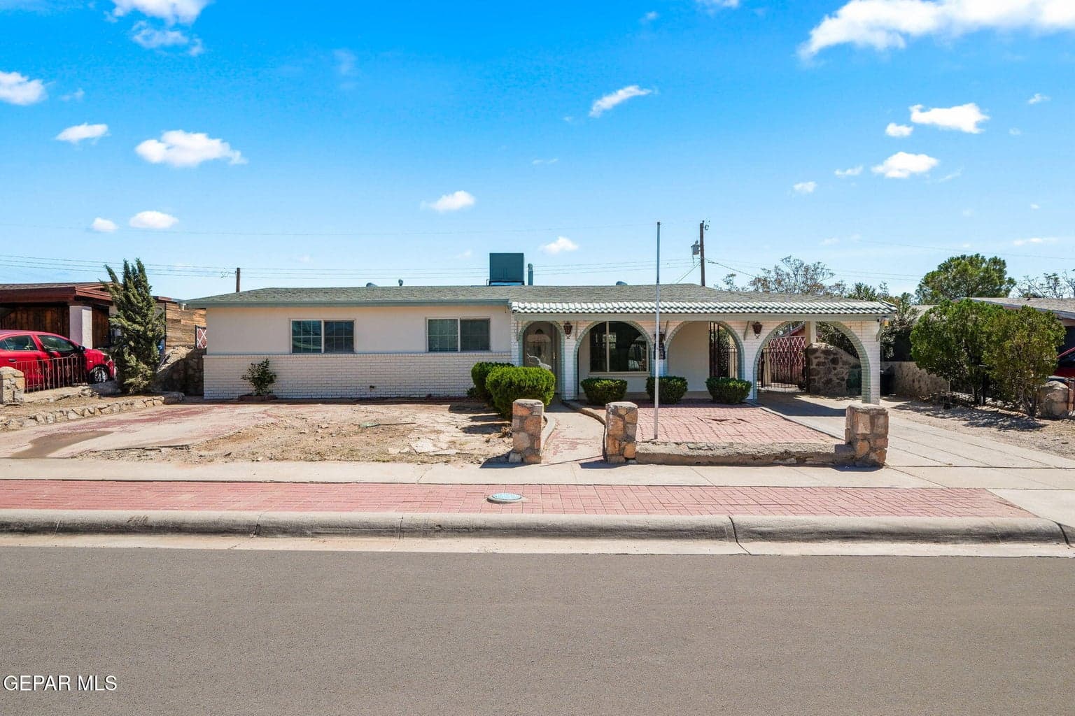Photo of 956 BURGESS Drive