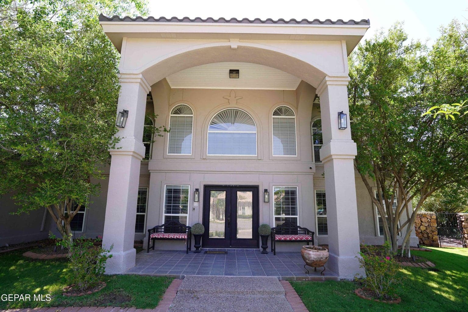5304 LOTTIE Lane