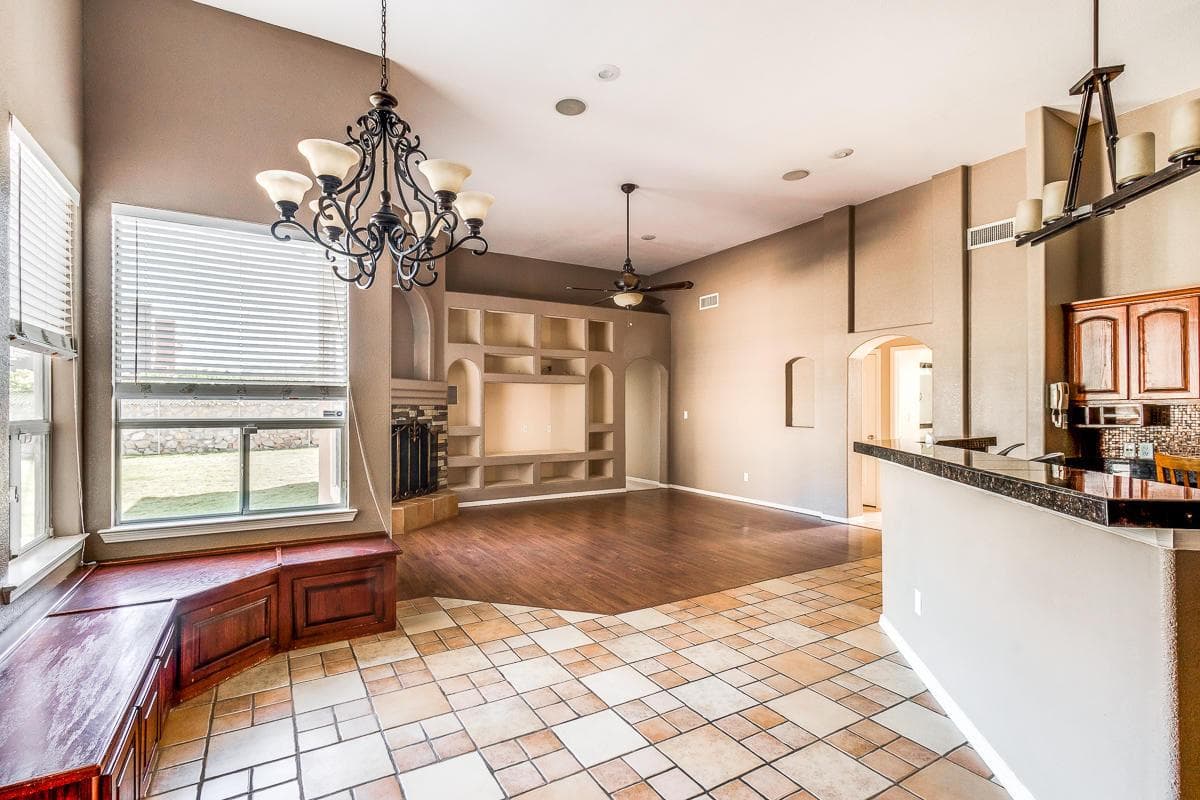 4212 Loma Clara-5