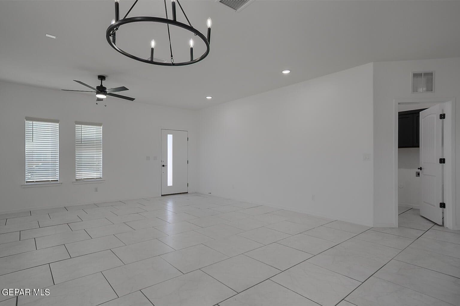 12169-Sanaa-Open-Plan-2