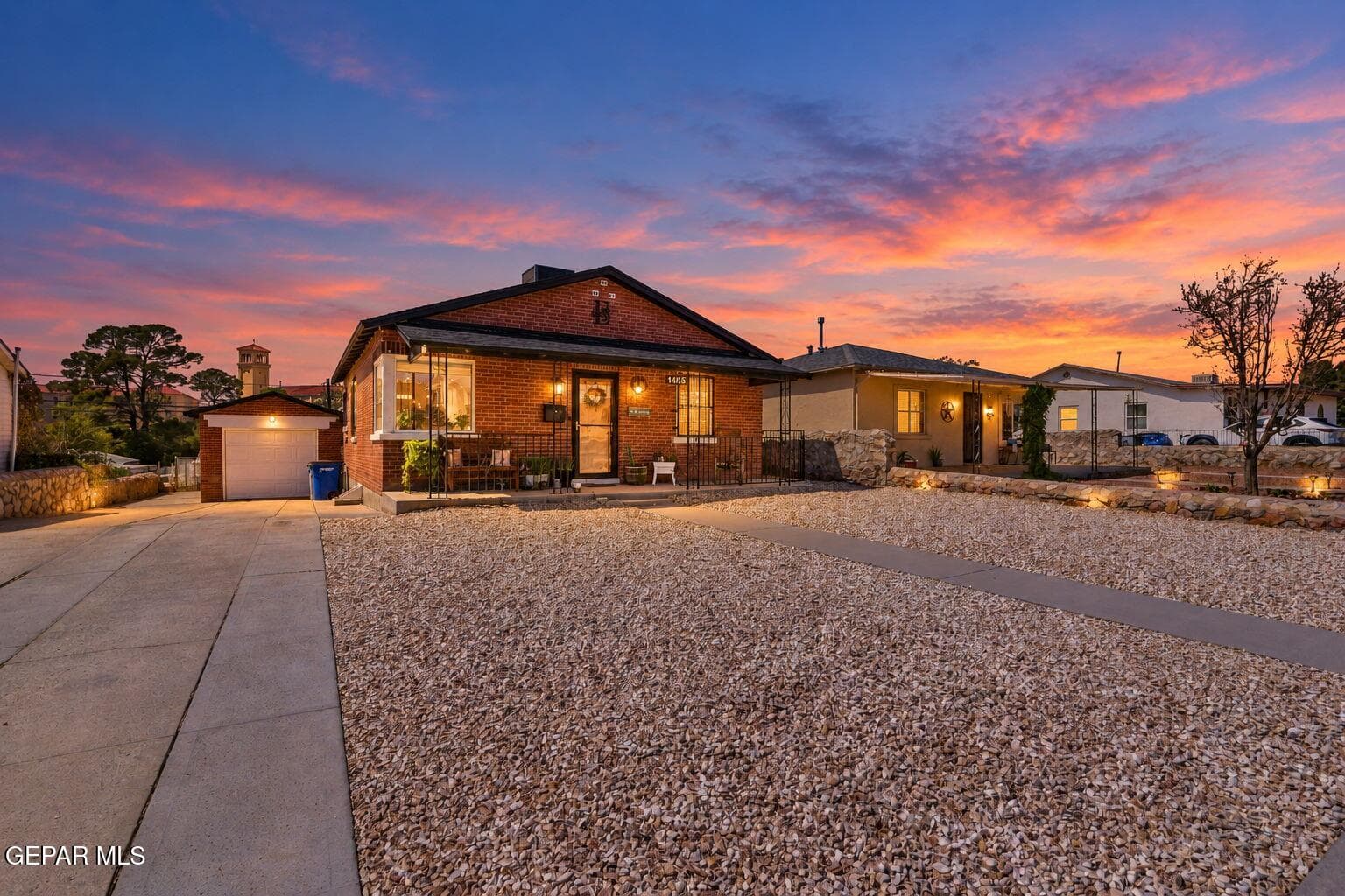 1405 HOWZE Street