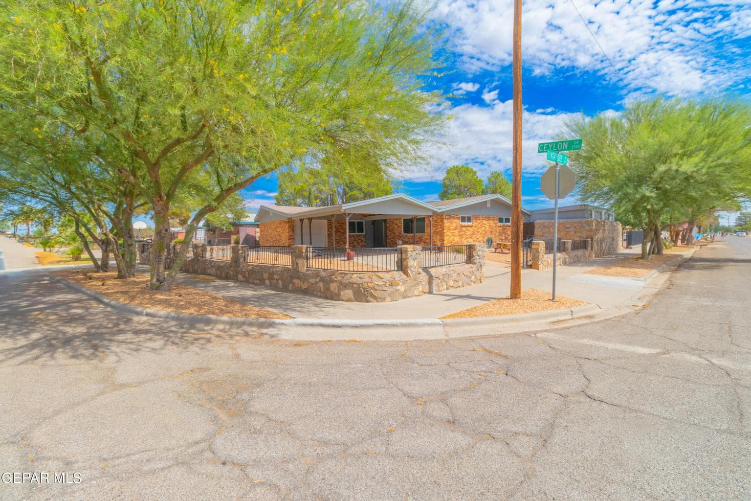 2514 CEYLON Drive