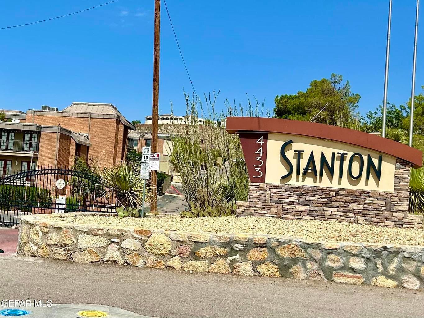 4433 N Stanton Street 351 F