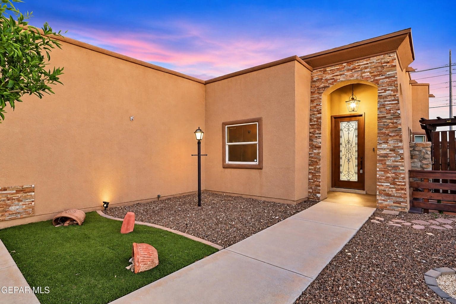 4-print-Exterior_4