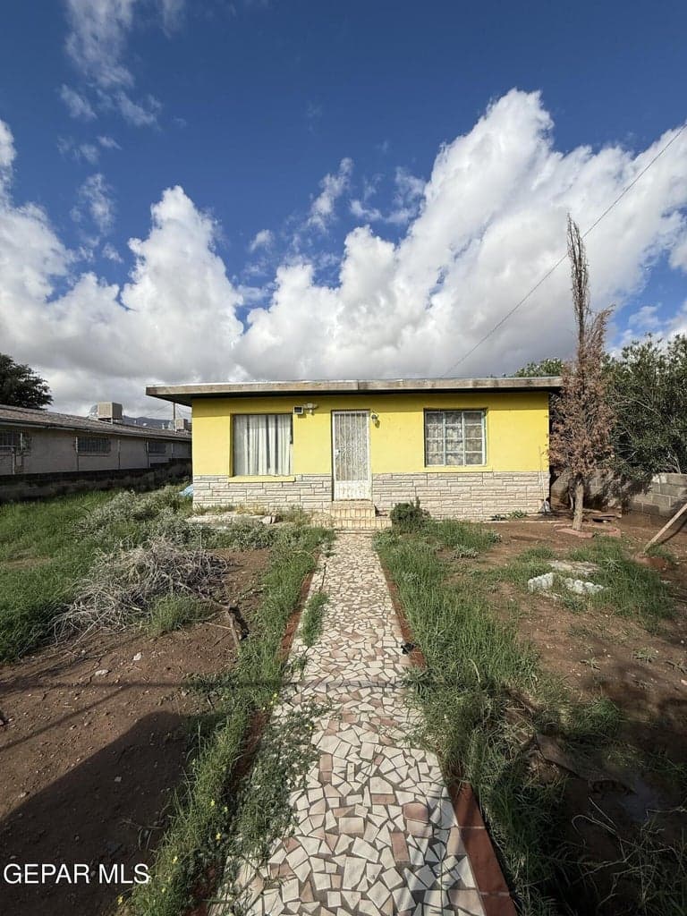 8919 ROBERT Drive