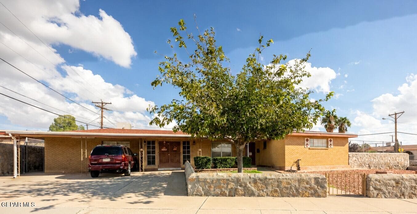 Photo of 8130 COOK Drive