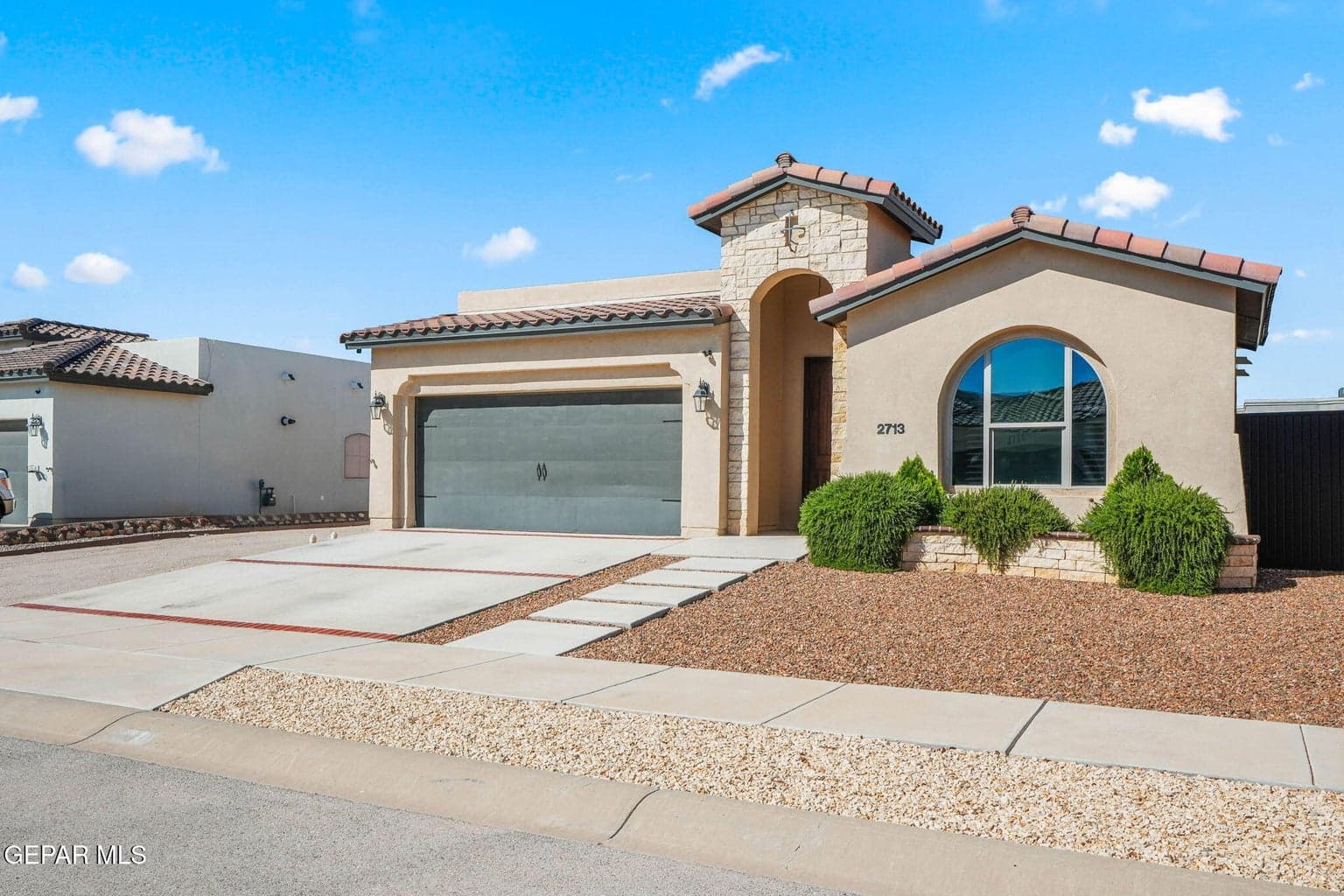 2713 Tierra Malaga Pl-2