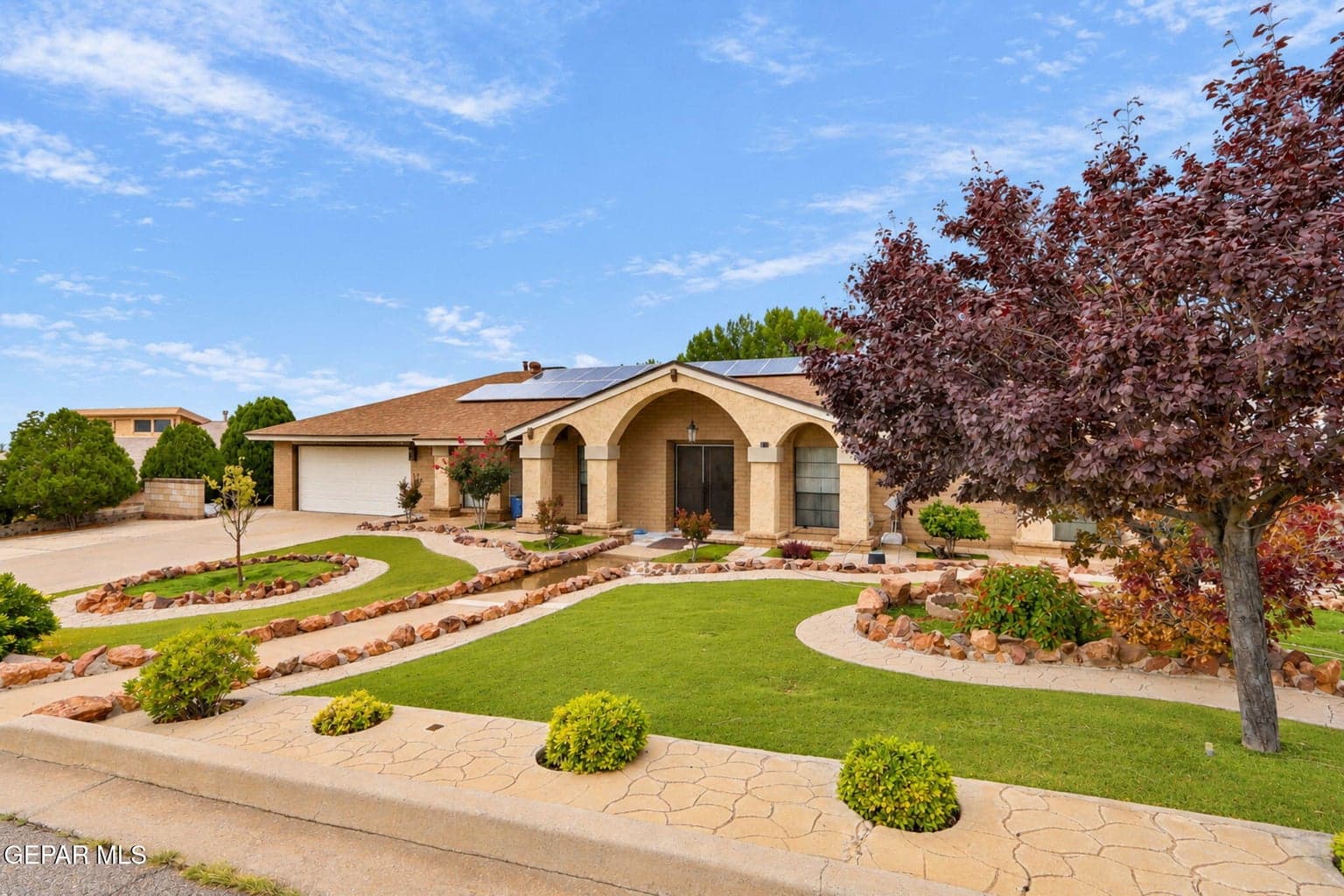 433 HOLLYDALE Drive