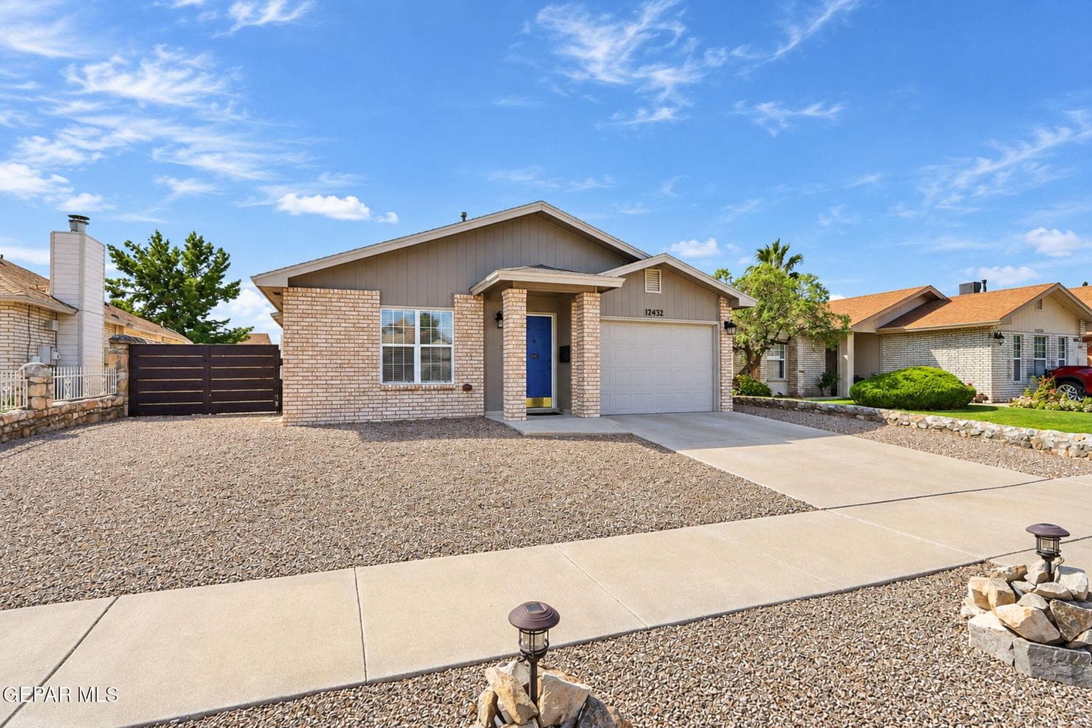 6-web-or-mls-Exterior_6